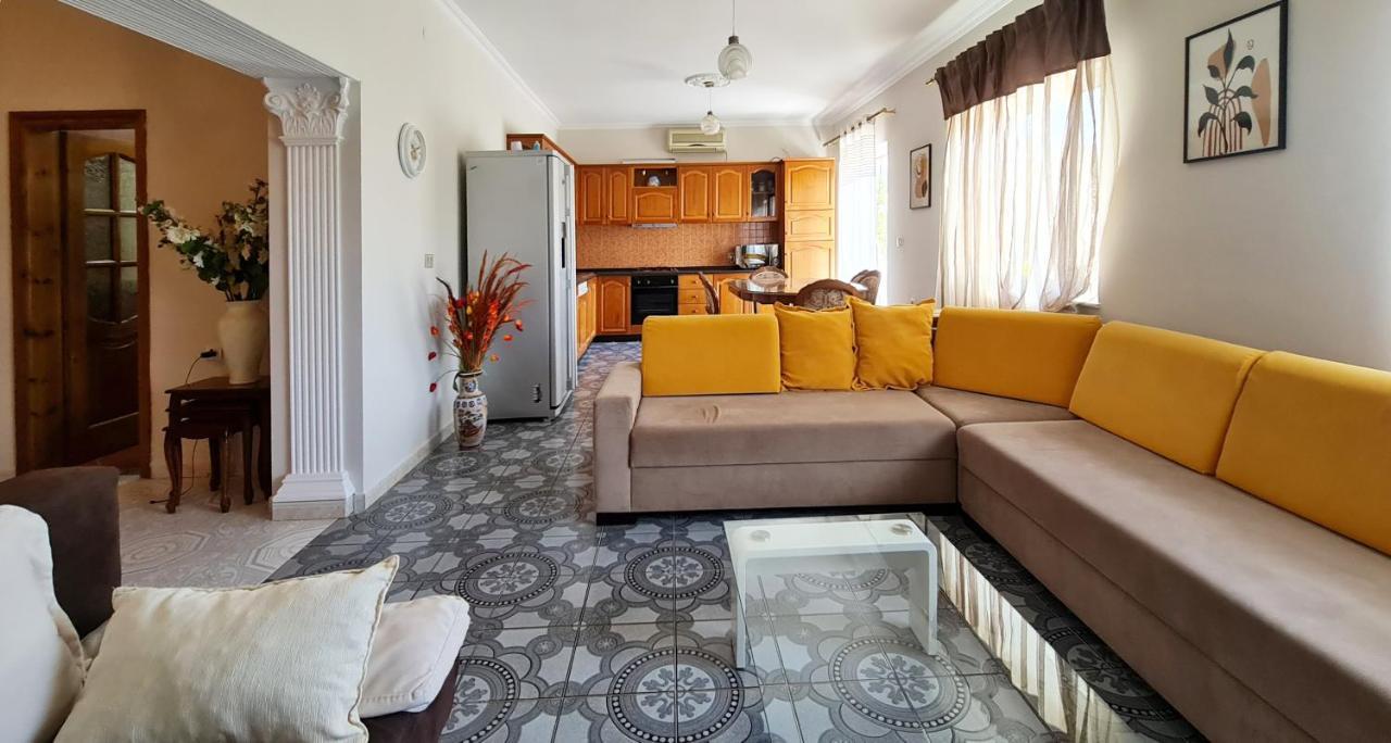 Fabio'S Apartment Вльора Екстер'єр фото